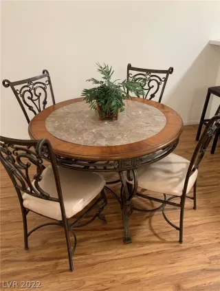 Photo #3: 2358787 Listing 