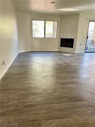 Photo #1: 2358838 Listing