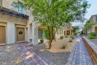 Photo #5: 2358844 Listing 