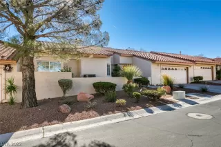 Photo #1: 2358845 Listing