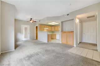 Photo #3: 2358853 Listing 