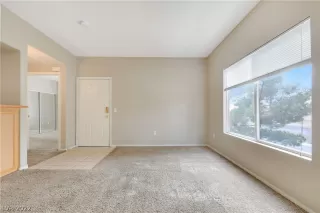 Photo #4: 2358853 Listing 