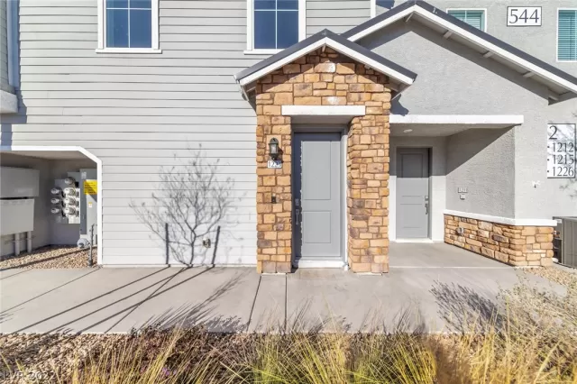 MLS: 2358872 Condo For Sale