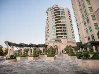 Photo #1: 2358884 Listing 