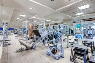 Photo #6: 2358884 Listing 