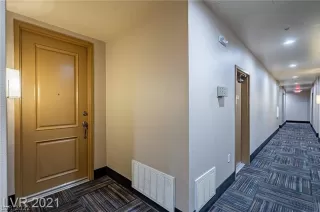 Photo #3: 2358902 Listing