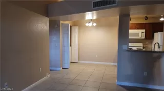 Photo #4: 2358903 Listing 