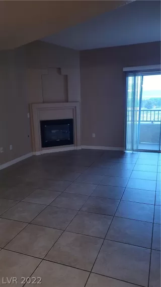 Photo #6: 2358903 Listing 