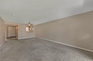 Photo #4: 2358942 Listing