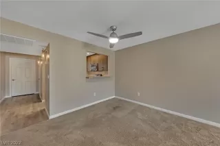 Photo #6: 2358942 Listing