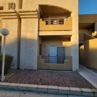 Photo #1: 2358958 Listing 