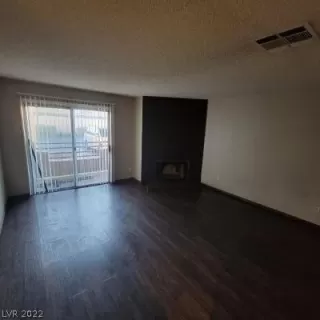 Photo #6: 2358958 Listing 