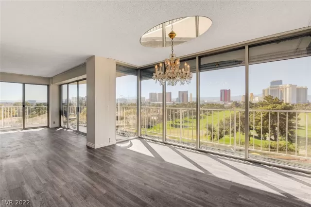 MLS: 2358974 Condo For Sale