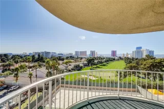 Photo #2: 2358974 Listing