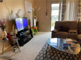 Photo #2: 2359022 Listing