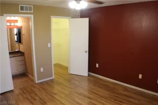 Photo #6: 2359026 Listing