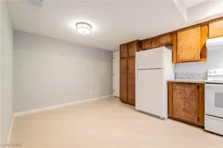 Photo #3: 2359056 Listing