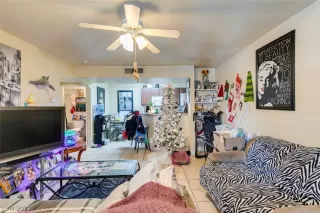 Photo #5: 2359067 Listing 