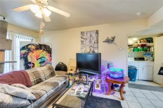 Photo #6: 2359067 Listing 