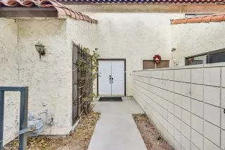 Photo #1: 2359121 Listing 