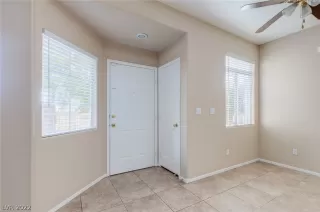 Photo #5: 2359160 Listing 