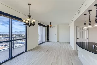 Photo #4: 2359170 Listing