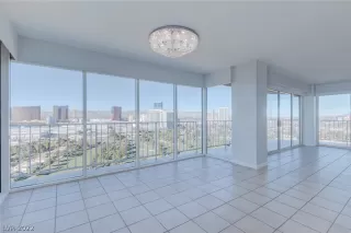 Photo #3: 2359187 Listing 