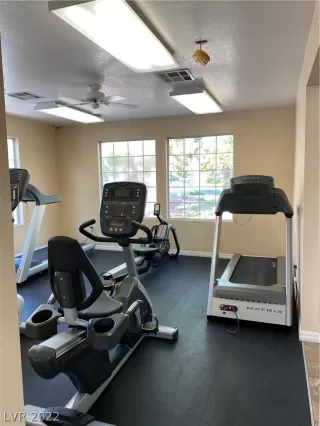 Photo #2: 2359196 Listing 