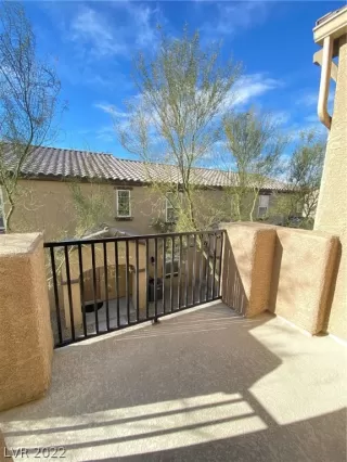 Photo #2: 2359202 Listing