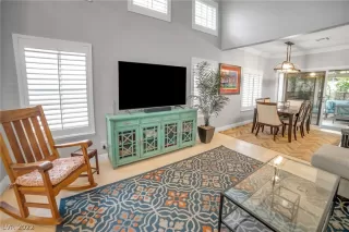 Photo #2: 2359250 Listing 