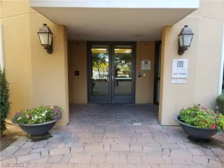 Photo #2: 2359329 Listing 