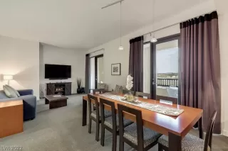 Photo #6: 2359329 Listing 