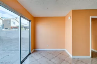 Photo #3: 2359340 Listing