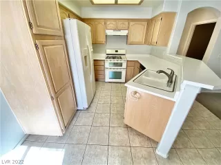 Photo #2: 2359363 Listing 