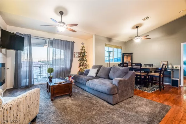 MLS: 2359384 Condo For Sale