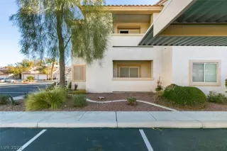 Photo #2: 2359410 Listing