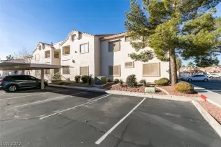 Photo #3: 2359410 Listing