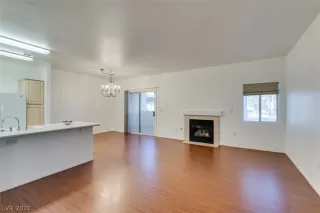 Photo #5: 2359410 Listing