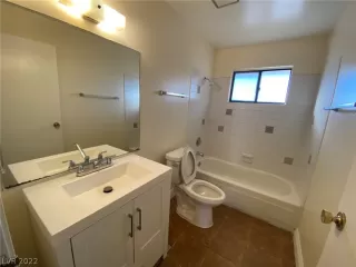 Photo #4: 2359460 Listing 