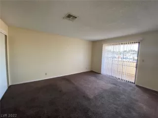 Photo #5: 2359460 Listing 