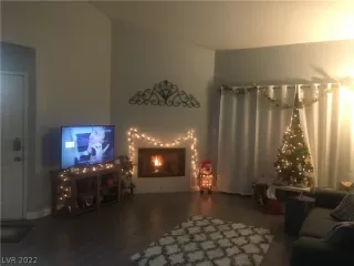 Photo #2: 2359481 Listing 