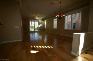 Photo #3: 2359485 Listing