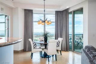 Photo #6: 2359495 Listing