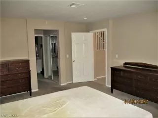 Photo #5: 2359514 Listing