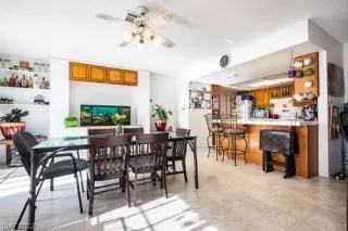 Photo #5: 2359570 Listing