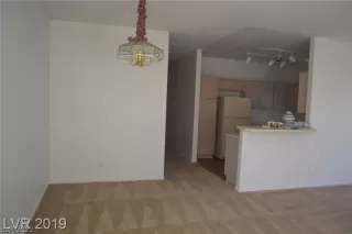 Photo #3: 2359586 Listing 