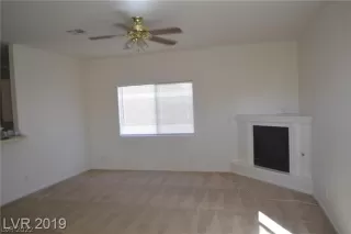 Photo #5: 2359586 Listing 