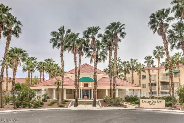 MLS: 2359591 Condo For Sale