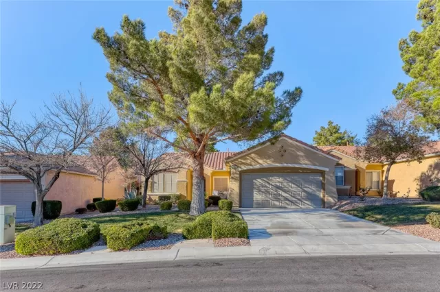 MLS: 2359595 Condo For Sale