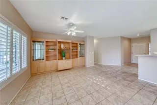 Photo #6: 2359595 Listing 